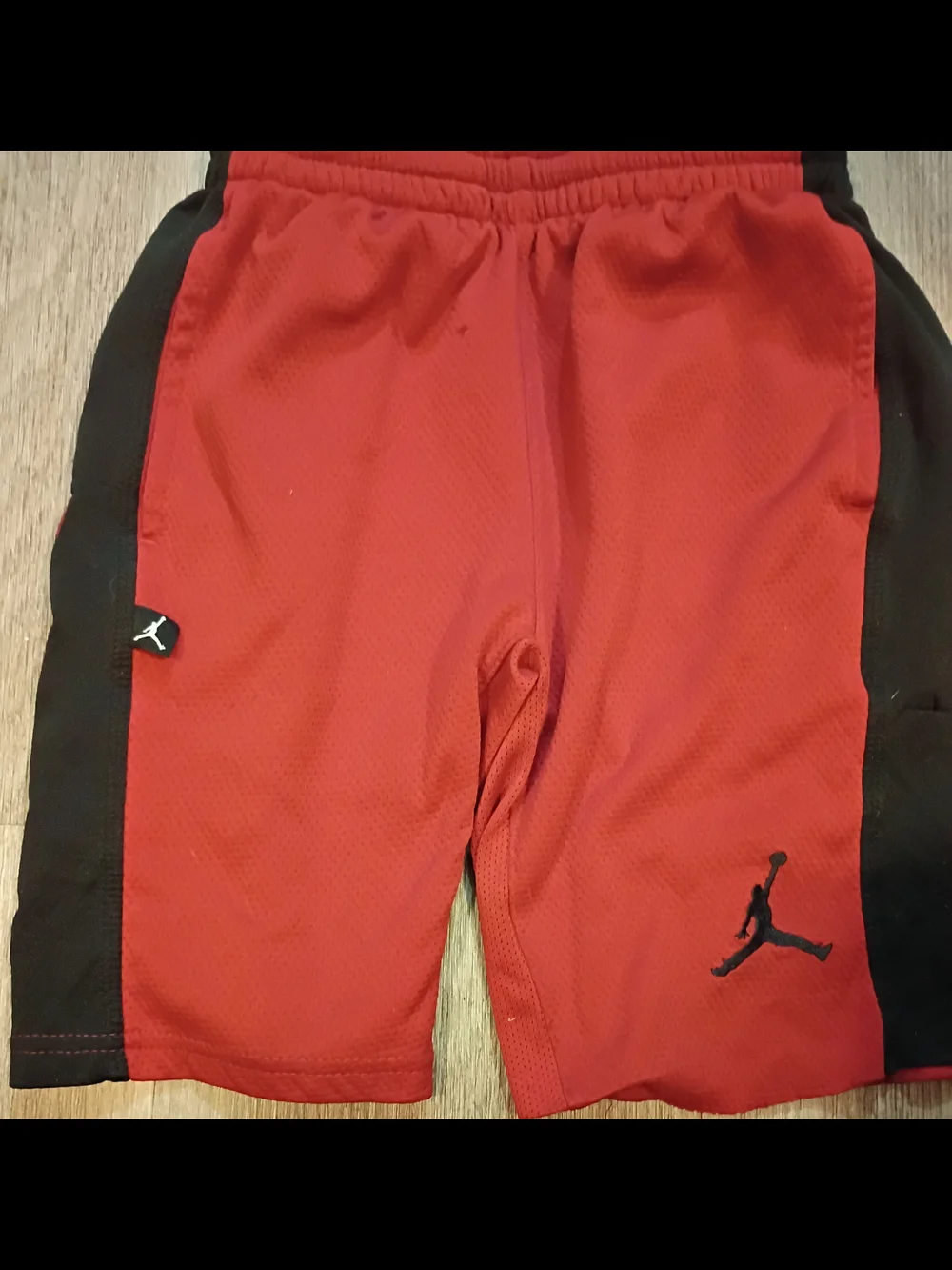 Jordan striking red